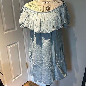Off the shoulders denim dress
